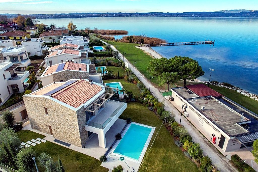Luxusvilla direkt am See, Sirmione