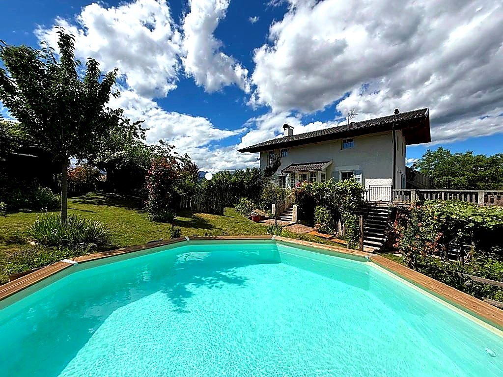 Villa in Amblar Don, Val di Non